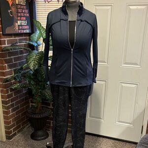 Livi Active Black Swirl Pattern Leggings